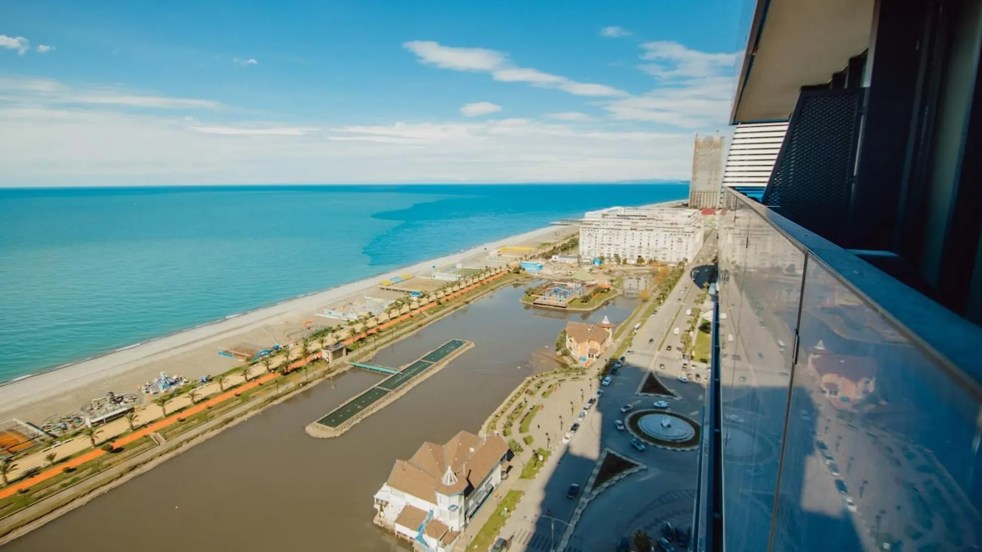 *****  Panorama Central Batumi & Black Sea View Hotel Georgien