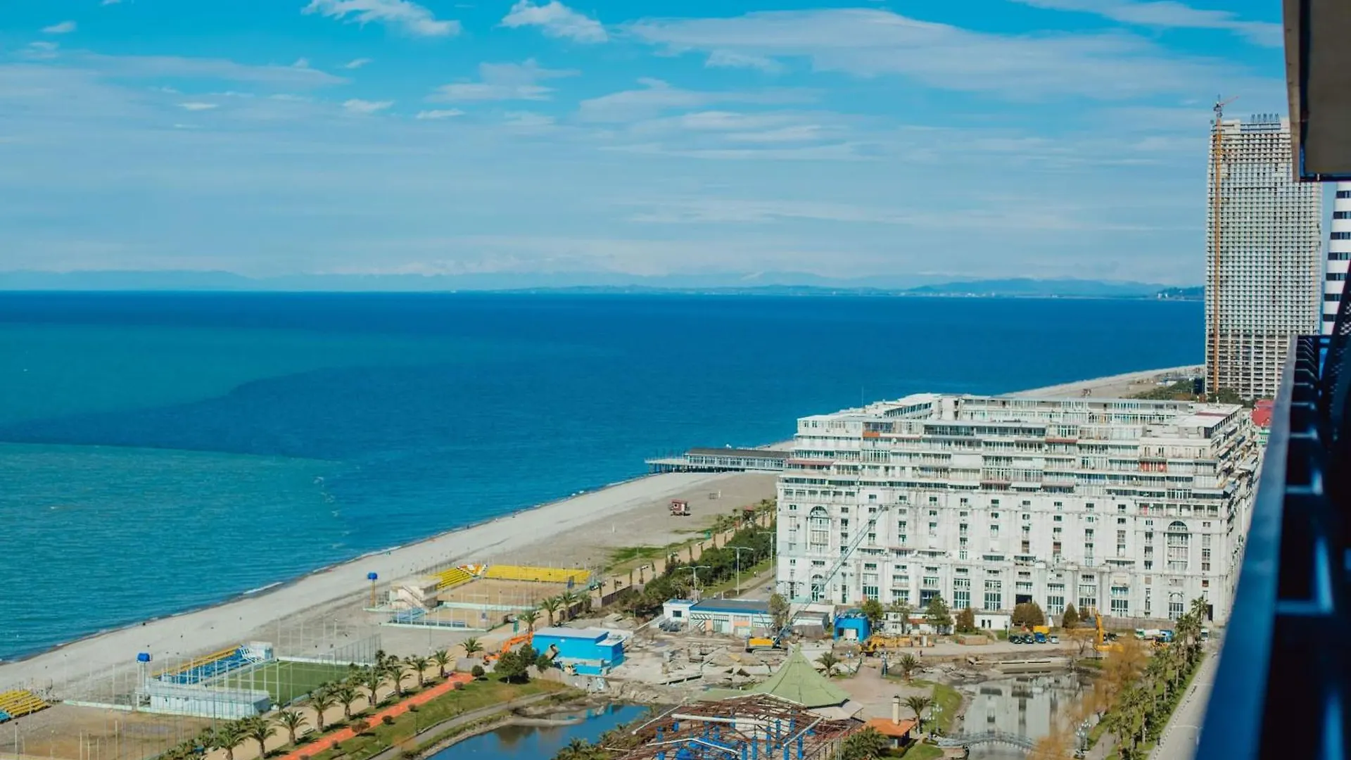 Panorama Central Batumi & Black Sea View Hotel 5*,  Georgien